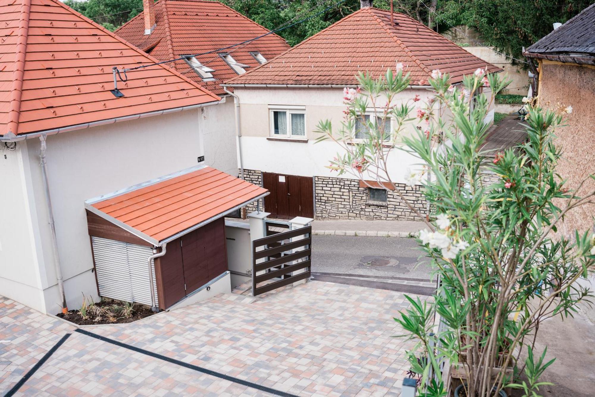 Monbuhim Comfort Veszprém Esterno foto